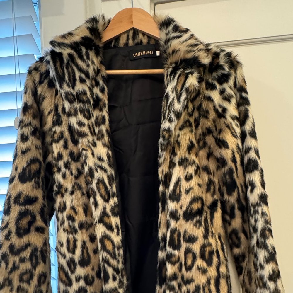Lanshifei Leopard Print Faux Fur Animal Print Coat Jacket XL Stylish and cozy